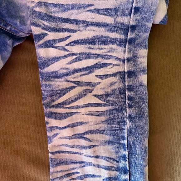 Men's Blue Patterned Straight Jeans - Picture 9 of 13